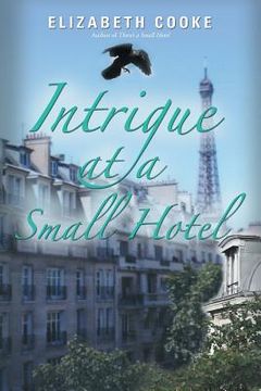 portada Intrigue at a Small Hotel (en Inglés)