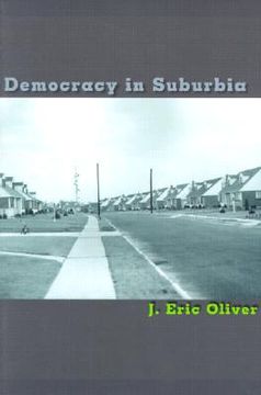 portada democracy in suburbia (en Inglés)