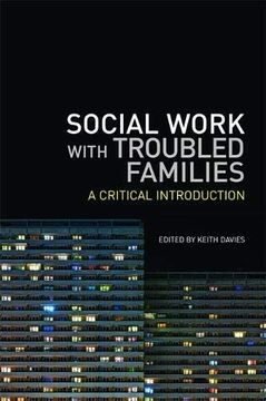 portada Social Work With Troubled Families: A Critical Introduction (en Inglés)