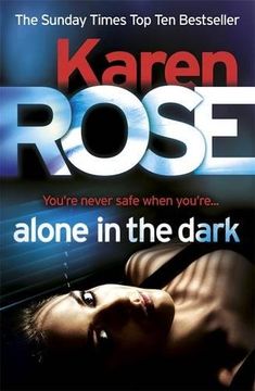 portada Alone in the Dark (The Cincinnati Series Book 2)