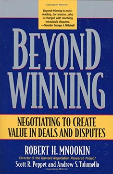 portada Beyond Winning: Negotiating to Create Value in Deals and Disputes (en Inglés)