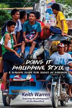 portada Doing It Philippine Style: A survival guide for aliens in paradise (en Inglés)