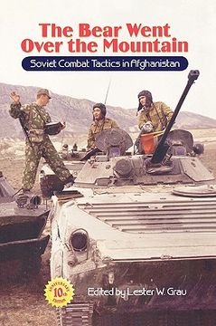 portada the bear went over the mountain: soviet combat tactics in afghanistan (10th anniversary edition) (in English)