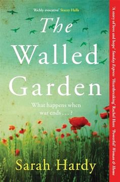 portada The Walled Garden: Unearth the Most Captivating Historical Fiction Debut of 2023 (en Inglés)