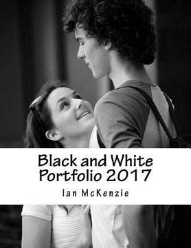 portada Black and White Portfolio 2017 (en Inglés)