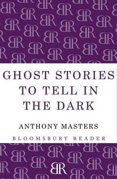 portada ghost stories to tell in the dark (in English)
