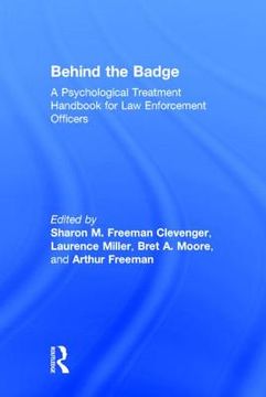 portada behind the badge (en Inglés)