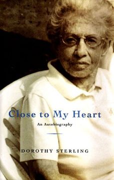 portada Close to my Heart: An Autobiography 