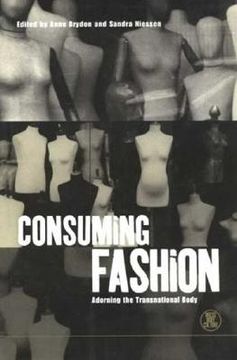 portada consuming fashion (en Inglés)