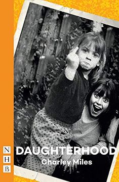 portada Daughterhood (en Inglés)