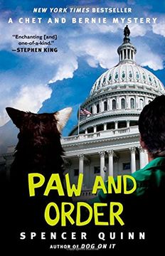 portada Paw and Order: A Chet and Bernie Mystery (The Chet and Bernie Mystery Series) (en Inglés)