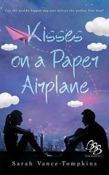 portada Kisses on a Paper Airplane (en Inglés)