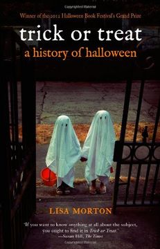 portada Trick or Treat: A History of Halloween