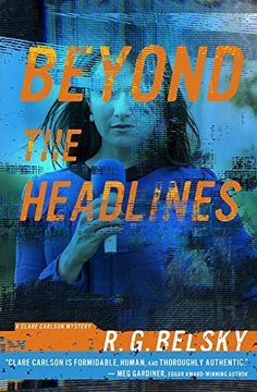 portada Beyond the Headlines (Clare Carlson Mystery) 