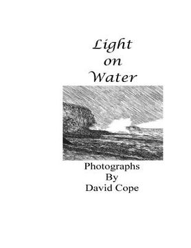 portada Light On Water (en Inglés)