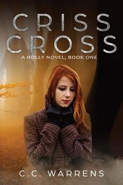 portada Criss Cross: A Holly Novel (en Inglés)