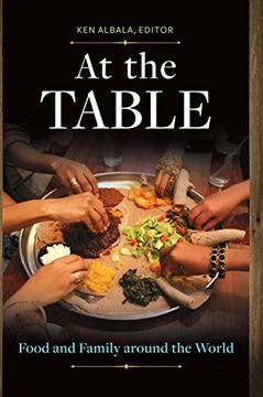 portada At the Table: Food and Family around the World