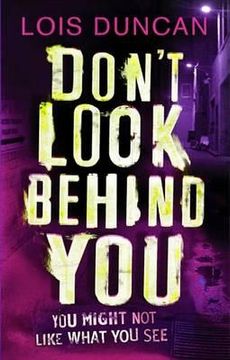 portada don't look behind you (in English)