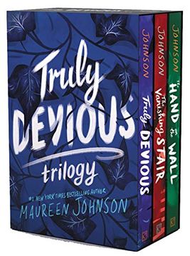 portada Truly Devious 3-Book box Set: Truly Devious, Vanishing Stair, and Hand on the Wall: 1-3 (in English)