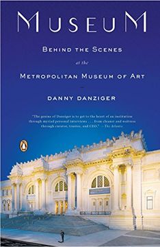 portada Museum: Behind the Scenes at the Metropolitan Museum of art (in English)