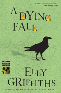 portada A Dying Fall (Ruth Galloway Mystery) (en Inglés)