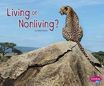 portada Living or Nonliving? (Life Science)