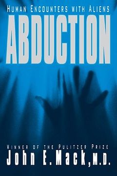portada Abduction: Human Encounters With Aliens (in English)