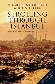 portada Strolling Through Istanbul: The Classic Guide to the City (en Inglés)