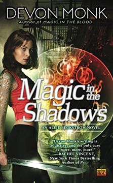 portada Magic in the Shadows (Allie Beckstrom, Book 3) (en Inglés)