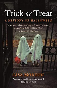 portada Trick or Treat: A History of Halloween (in English)