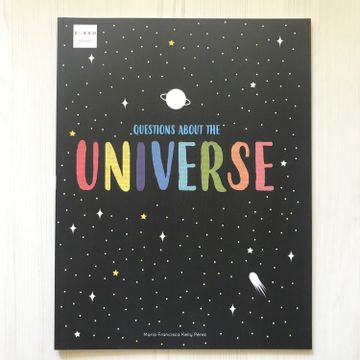 portada Questions About The Universe (en Inglés)
