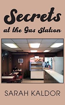 portada Secrets at the Gas Station (en Inglés)