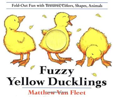 portada Fuzzy Yellow Ducklings (in English)