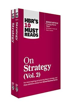 portada Hbr'S 10 Must Reads on Strategy 2-Volume Collection (en Inglés)