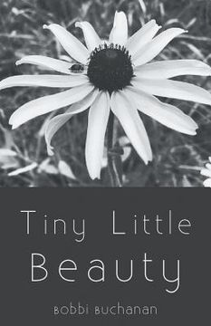 portada Tiny Little Beauty (en Inglés)