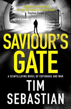 Saviour'S Gate: A Scintillating Novel of Espionage and War: 3 (The Cold war Collection) (en Inglés)