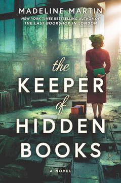 portada The Keeper of Hidden Books (en Inglés)