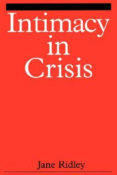 portada intimacy in crisis: reflections of madness, survival and growth (en Inglés)