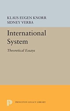portada International System: Theoretical Essays (Princeton Legacy Library) (en Inglés)