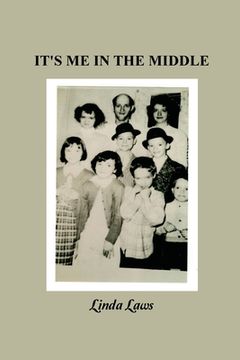 portada It's Me in the Middle (en Inglés)