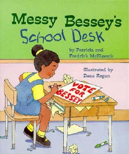messy bessey´s school desk (en Inglés)